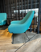 UITVERKOOP 2 stuks Noomi String - gestoffeerde lounge stoel / fauteuil - Zwart (NE) - Maharam - Metric - 035-2