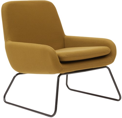 Coco SL - gestoffeerde lounge stoel/ fauteuil met sledeframe