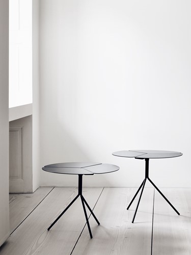 Folia Table High - design tafeltje met een klavervormig blad -3