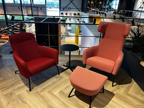 UITVERKOOP set Havana - 2x gestoffeerde lounge stoel/fauteuil en 1x voetenbankje - ZWART (NE) - Kvadrat/Steelcut Trio 3 - 636+686