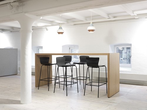 Butterfly MO5319 Barkruk- Magnus Olesen stapelbare barkruk, zitschaal volledig gestoffeerd-2