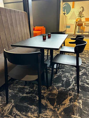 UITVERKOOP SET 4x Nemea stoel + 2x Tafels - houten stoel, gebeitst in zwart (AN). Houten delen 100% gecertificeerd hout.-2