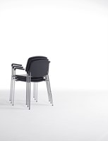 Pause armstoel gestapeld