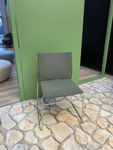 UITVERKOOP S450-20 - gestoffeerde vergaderstoel, goed stapelbaar - Chroom (CR) - Stofgroep 1 - 1 Camira / Rivet - Hemlock EGL34 - NIEUW