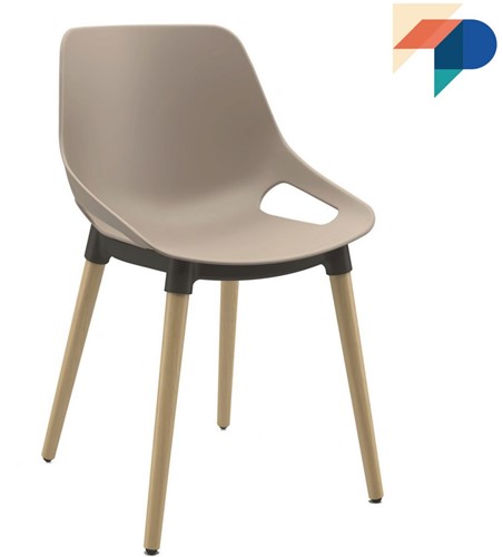 S810 - voordelige kunststof stoel met houten frame en aansprekende vormgeving