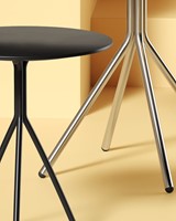 Bijzettafel-onderstel SC705 - Driepoot onderstel van ronde buis 16mm, hoogte 43 cm -2